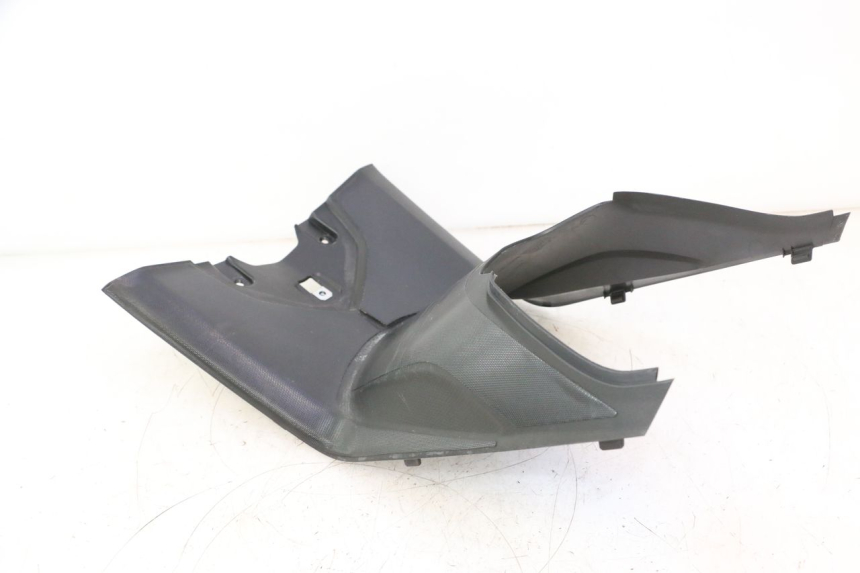 photo de TAPA REPOSAPIES CONEXION BMW C SPORT 650 (2015 - 2021) - Estado de la superficie y material
