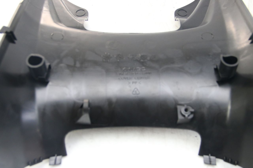 photo de CONEXIÓN DEL ESCALÓN KYMCO DOWNTOWN ABS 125 (2015 - 2017) - Otra perspectiva