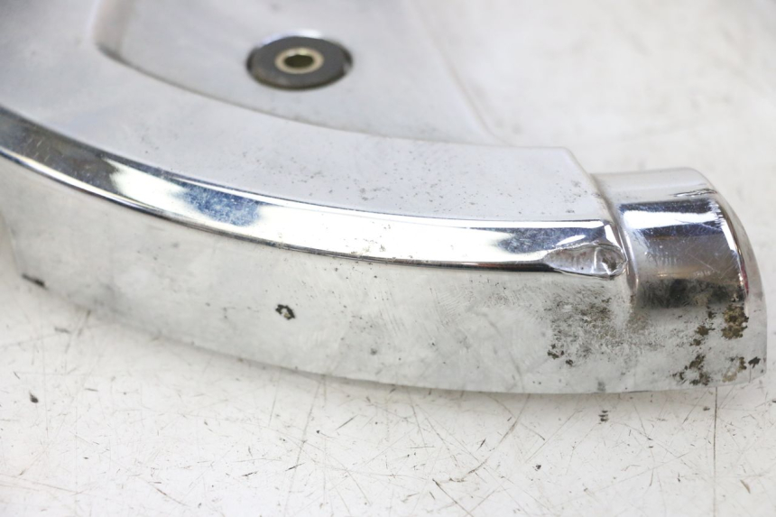 photo de TAPA REPOSAPIES CONEXION DERECHA HYOSUNG GV AQUILA 125 (2000 - 2009) - Detalle de la pieza