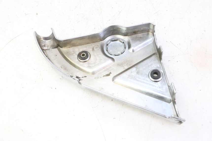 photo de TAPA REPOSAPIES CONEXION DERECHA HYOSUNG GV AQUILA 125 (2000 - 2009) - Primer plano técnico