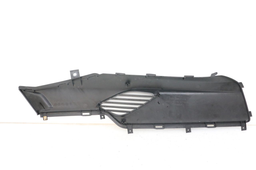 photo de TAPA REPOSAPIES CONEXION DERECHA KYMCO DINK STREET 125 (2009 - 2014) - Otra perspectiva