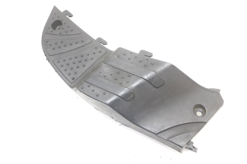 photo de TAPA REPOSAPIES CONEXION DERECHA SYM FIDDLE 2 50 (2008 - 2013) - Detalle de la pieza