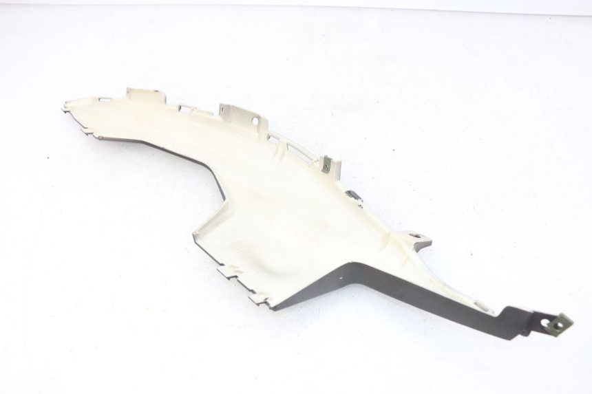 photo de TAPA REPOSAPIES CONEXION DERECHA NECO GPX 4T 50 (2018 - 2022) - Zoom estado de uso