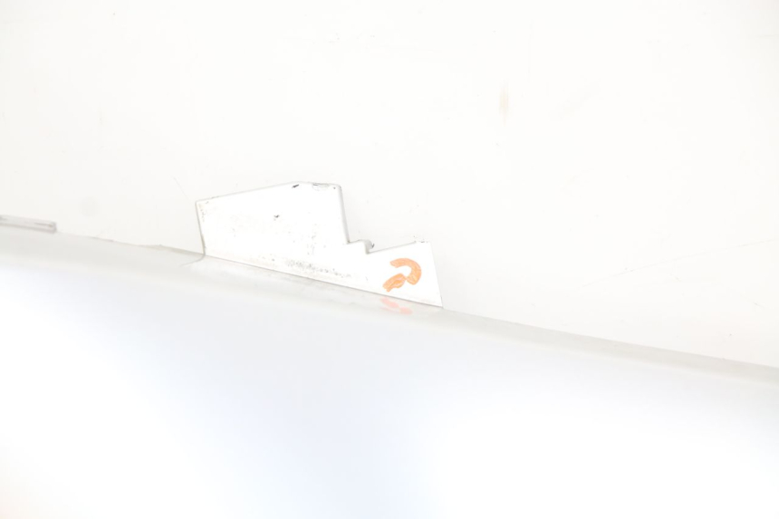 photo de TAPA REPOSAPIES CONEXION DERECHA YAMAHA X-CITY XCITY 125 (2007 - 2013) - Otra perspectiva