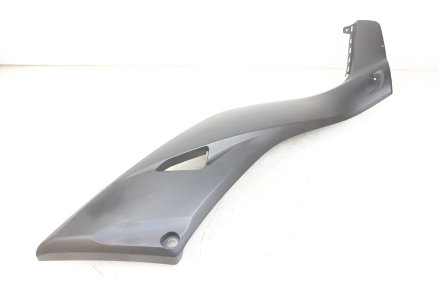 photo de JUNTA PIE DE APOYO DERECHO YAMAHA XMAX X-MAX ABS 125 (2017 - 2020) - Estado de la superficie y material