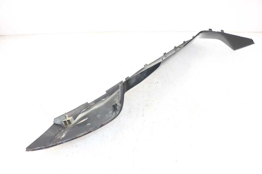 photo de JUNTA PIE DE APOYO DERECHO YAMAHA X-MAX XMAX 250 (2006 - 2009) - Primer plano técnico