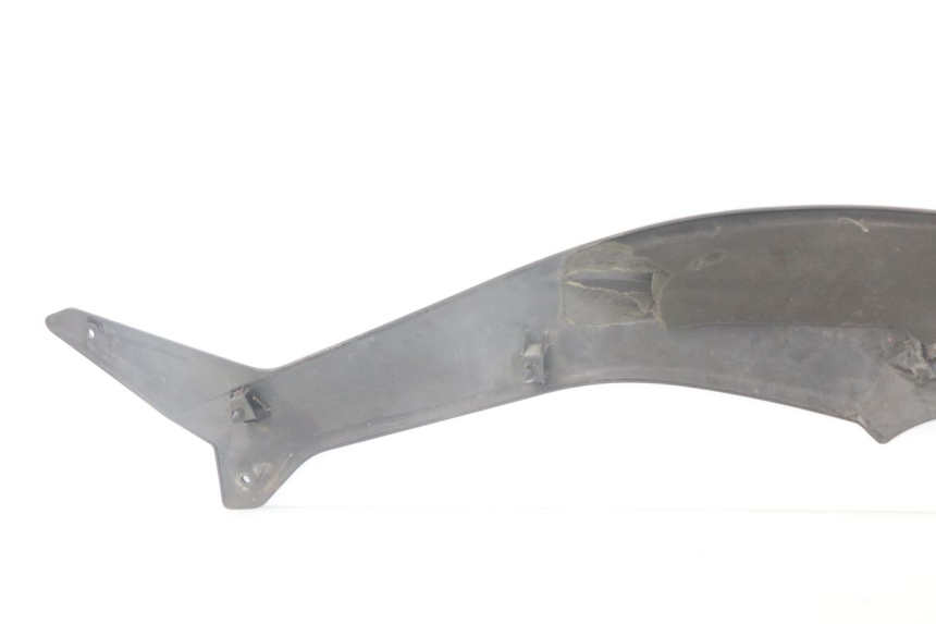 photo de TAPA REPOSAPIES CONEXION DERECHA YAMAHA XP T-MAX TMAX ABS 530 (2012 - 2015) - Detalle de la pieza