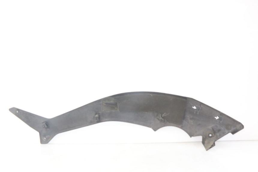 photo de TAPA REPOSAPIES CONEXION DERECHA YAMAHA XP T-MAX TMAX ABS 530 (2012 - 2015) - Primer plano técnico