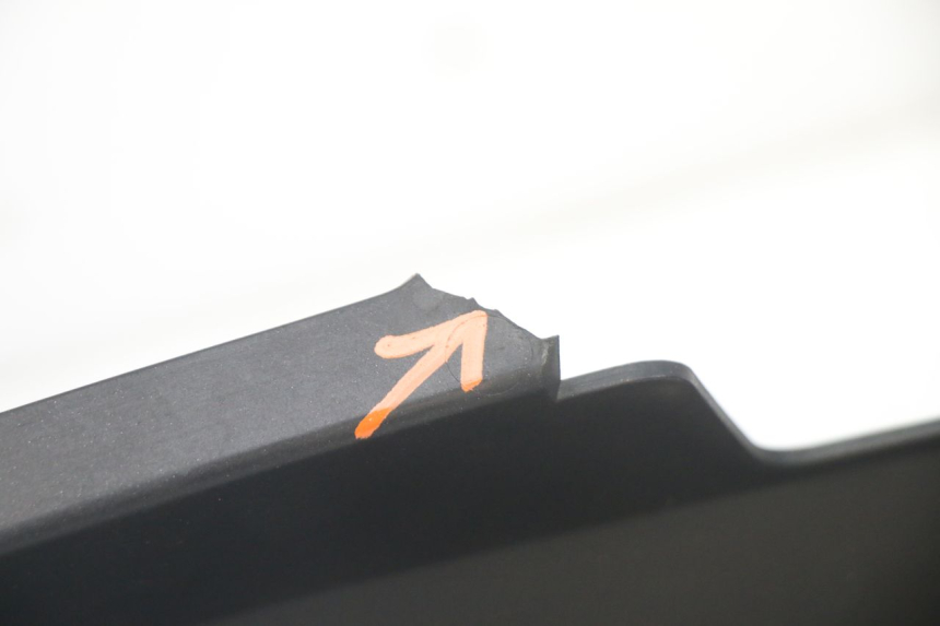 photo de TAPA REPOSAPIES CONEXION DERECHA YAMAHA YP X-MAX XMAX 400 (2014 - 2017) - Marcados y referencias originales