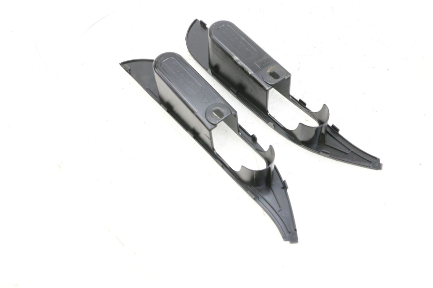 photo de TAPA REPOSAPIES CONEXION SEGWAY NINEBOT E125S 1 (2022 - 2026) - Detalle de la pieza