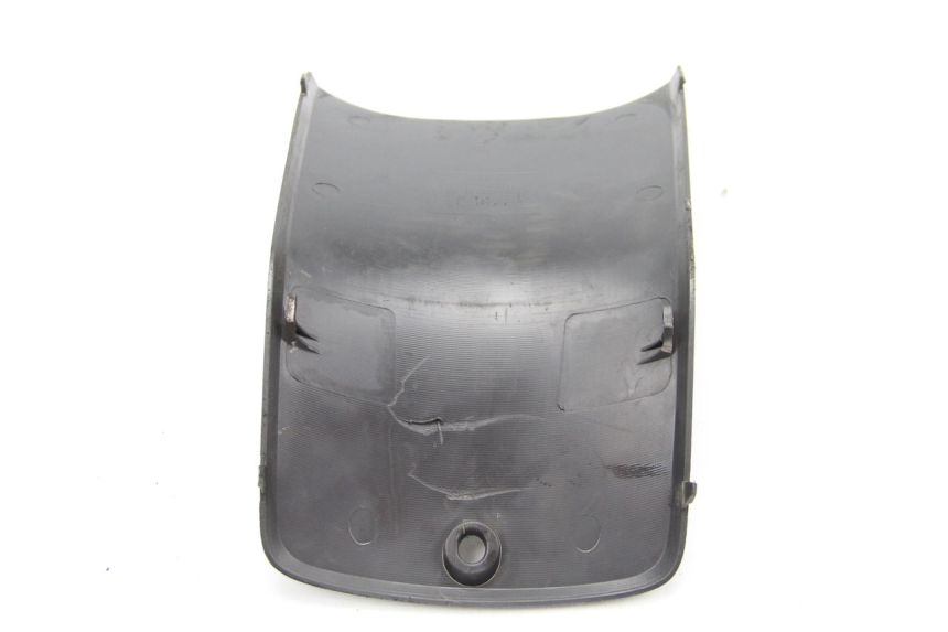 photo de CONEXIÓN DEL ESCALÓN HONDA FES PANTHEON 125 (2003 - 2007) - Primer plano técnico