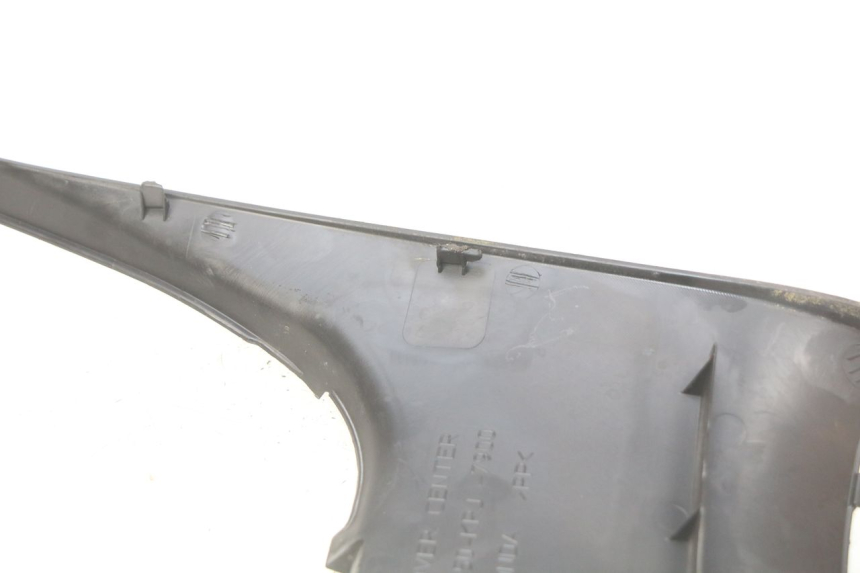 photo de CONEXIÓN DEL ESCALÓN HONDA FES S-WING SWING ABS 125 (2007 - 2015) - Zoom estado de uso