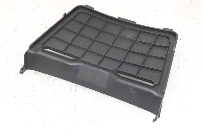 photo de TAPA REPOSAPIES CONEXION HONDA FJS SILVERWING SILVER WING 600 (2001 - 2010) - Detalle de la pieza