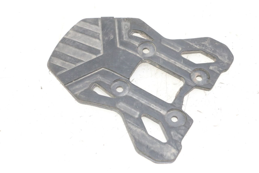 photo de TAPA REPOSAPIES CONEXION KUKIRIN G2 MASTER 1 - Vista principal