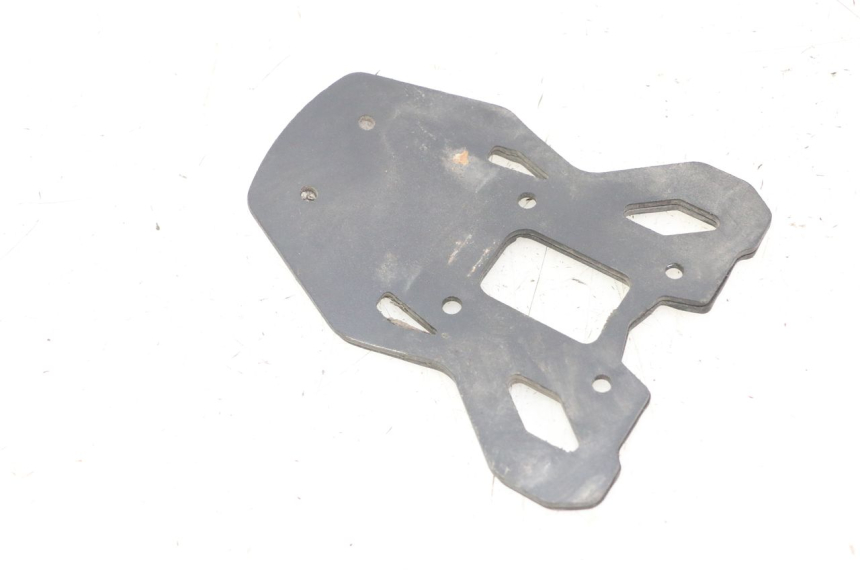 photo de TAPA REPOSAPIES CONEXION KUKIRIN G2 MASTER 1 - Detalle de la pieza