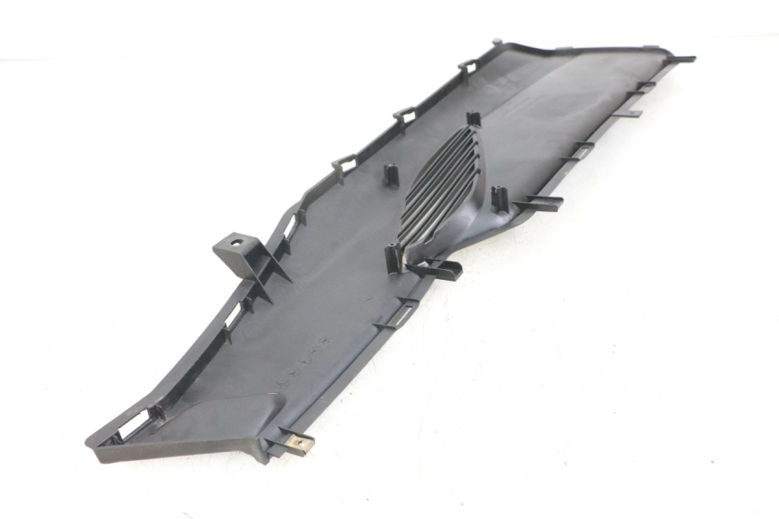 photo de TAPA REPOSAPIES CONEXION IZQUIERDA KYMCO DINK STREET ABS 125 (2011 - 2018) - Zoom estado de uso