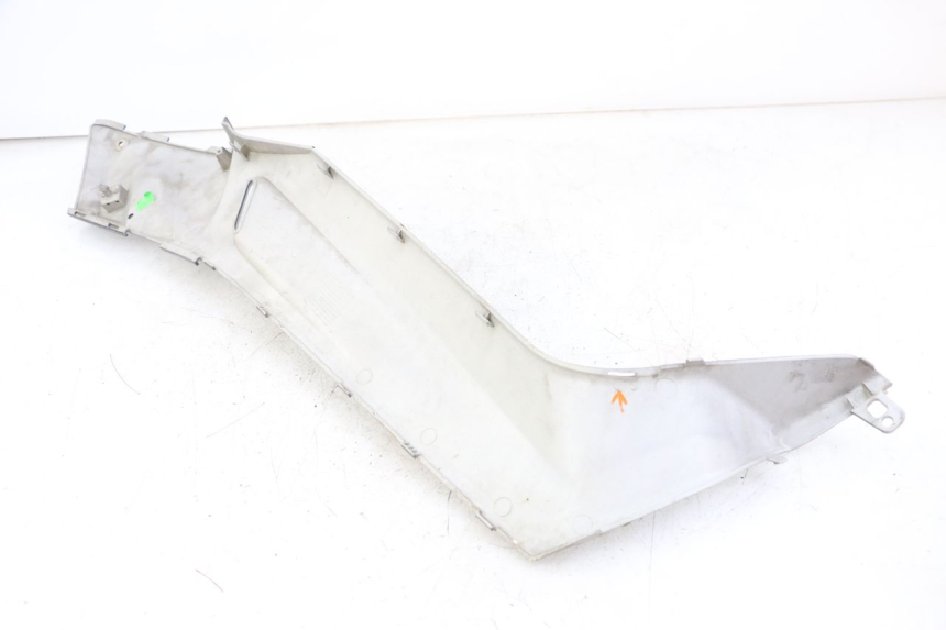 photo de JUNTA PIE DE APOYO IZQUIERDO YAMAHA XMAX X-MAX 125 (2006 - 2009) - Detalles de los puntos de fijación