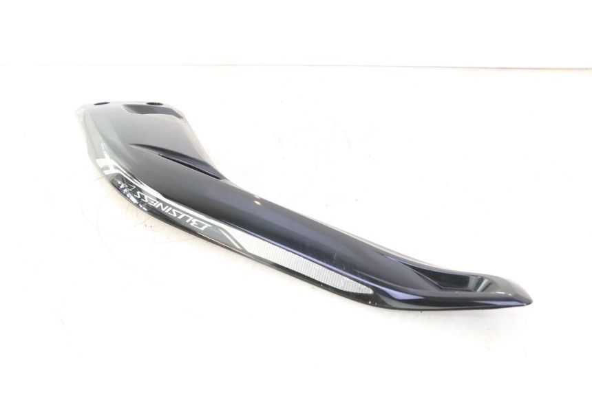photo de TAPA REPOSAPIES CONEXION IZQUIERDA YAMAHA X-MAX XMAX 125 (2010 - 2013) - Vista general del producto