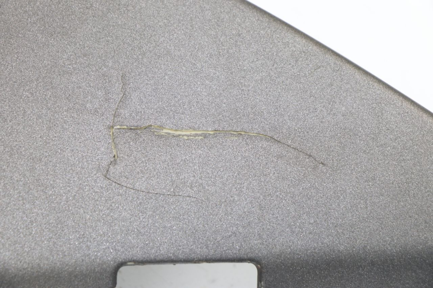 photo de TAPA REPOSAPIES CONEXION IZQUIERDA KYMCO XCITING 500 (2007 - 2010) - Otra vista del artículo