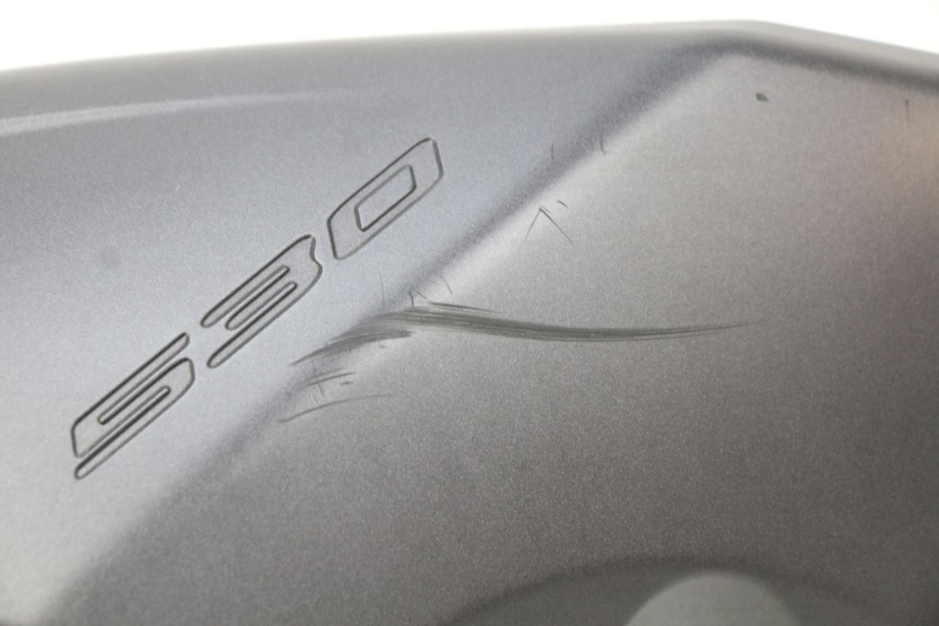 photo de TAPA REPOSAPIES CONEXION IZQUIERDA YAMAHA XP T-MAX TMAX ABS 530 (2012 - 2015) - Detalle de la pieza