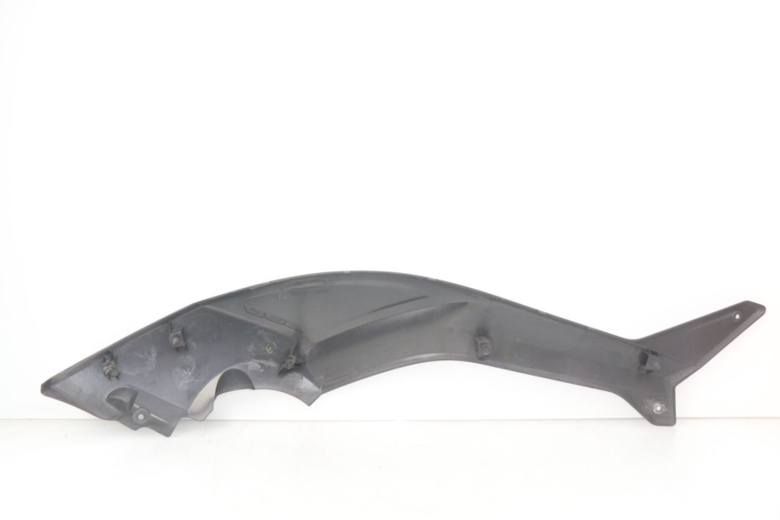 photo de TAPA REPOSAPIES CONEXION IZQUIERDA YAMAHA XP T-MAX TMAX ABS 530 (2012 - 2015) - Recambio usado revisado