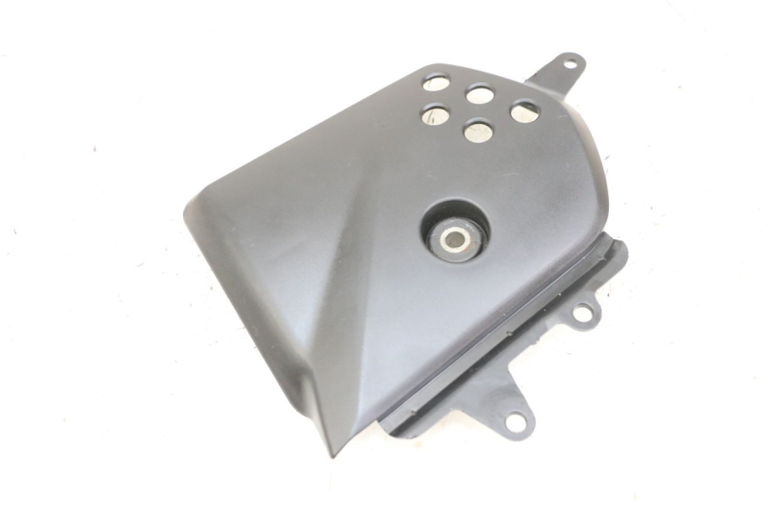 photo de TAPA REPOSAPIES CONEXION IZQUIERDA YAMAHA XJ6 ABS 600 (2008 - 2016) - Zoom estado de uso