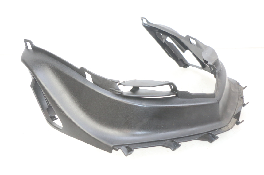 photo de CONEXIÓN DEL ESCALÓN PIAGGIO LIBERTY IGET S 125 (2016 - 2020) - Detalle de la pieza