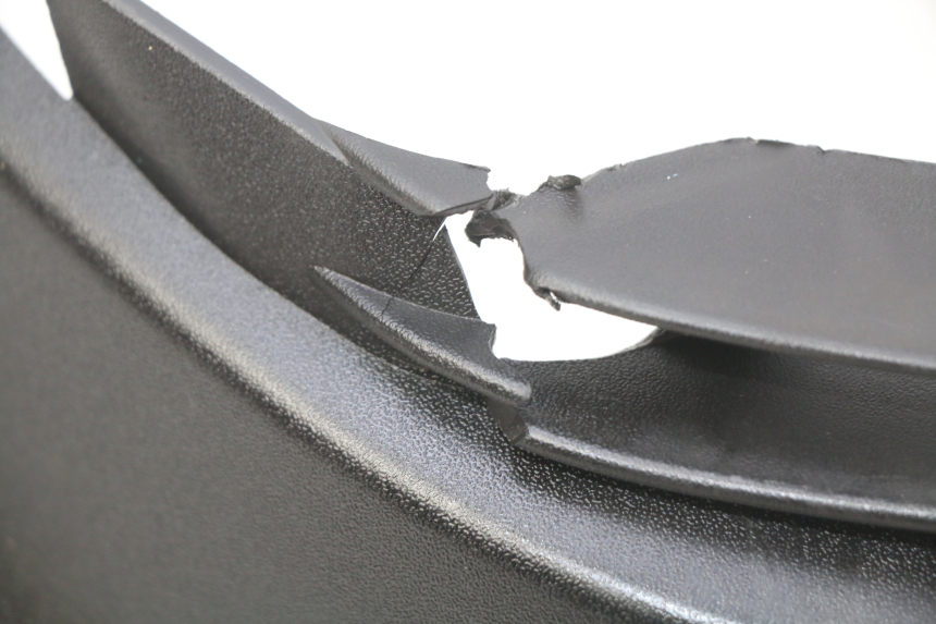 photo de CONEXIÓN DEL ESCALÓN PIAGGIO LIBERTY IGET S 125 (2016 - 2020) - Otra perspectiva