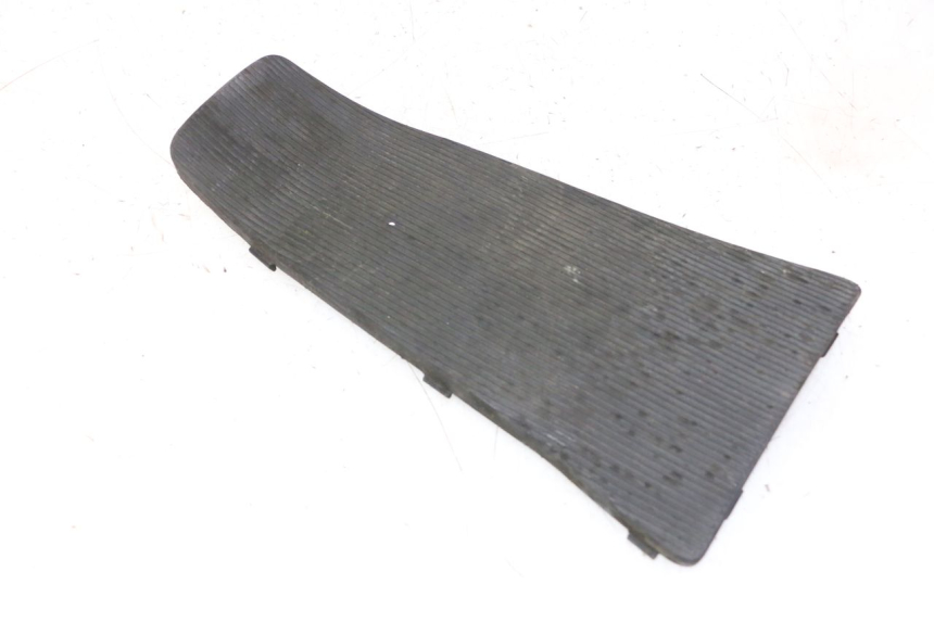 photo de TAPA REPOSAPIES CONEXION PIAGGIO LXV 4T 50 (2009 - 2013) - Vista principal