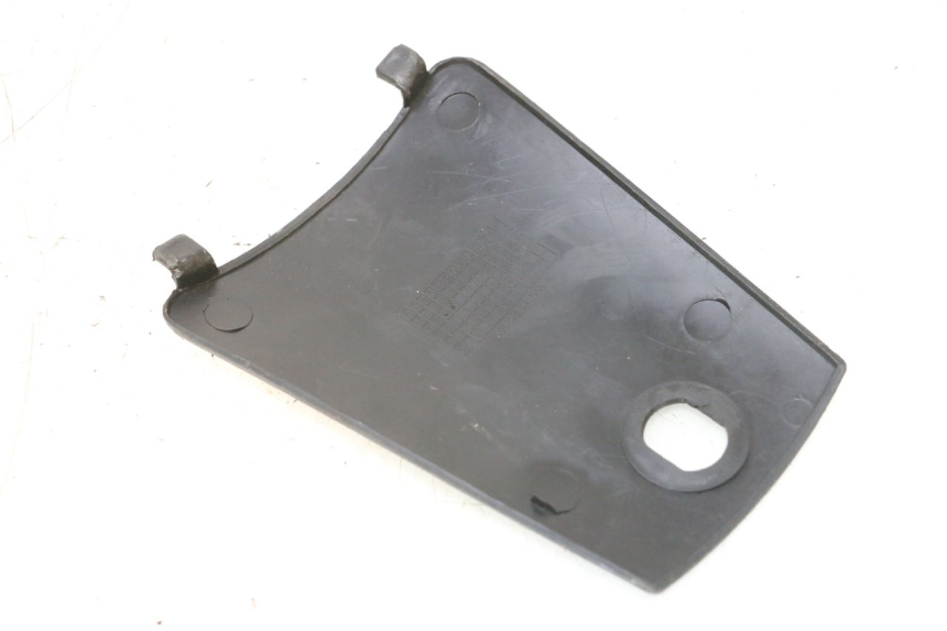 photo de TAPA REPOSAPIES CONEXION KEEWAY MATRIX RX9 125 (2006 - 2007) - Detalle de la pieza