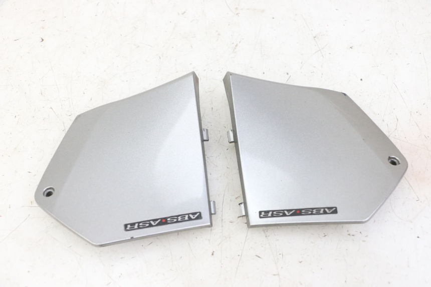 photo de CONEXIÓN DEL ESCALÓN PIAGGIO MP3 500 (2014 - 2017) - Detalle de la pieza