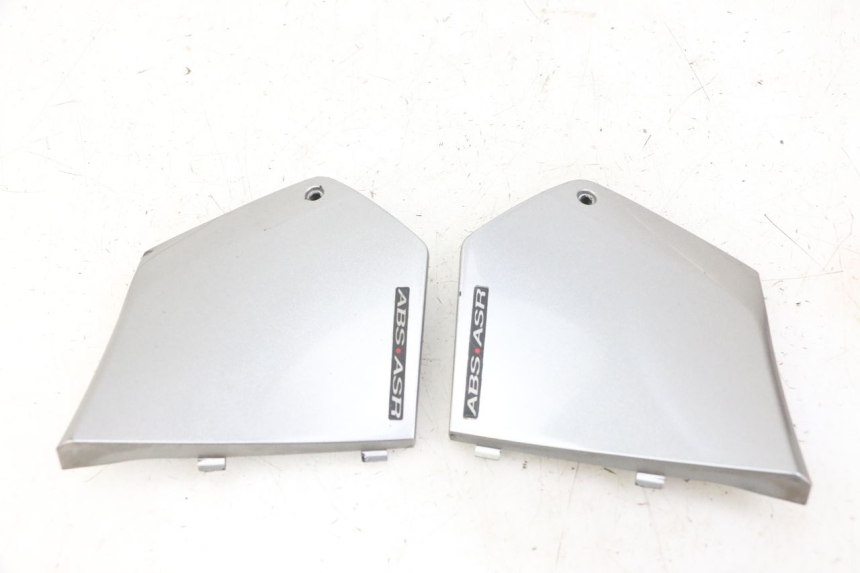 photo de CONEXIÓN DEL ESCALÓN PIAGGIO MP3 500 (2014 - 2017) - Otra perspectiva