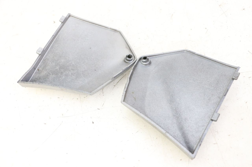 photo de CONEXIÓN DEL ESCALÓN PIAGGIO MP3 500 (2014 - 2017) - Primer plano técnico