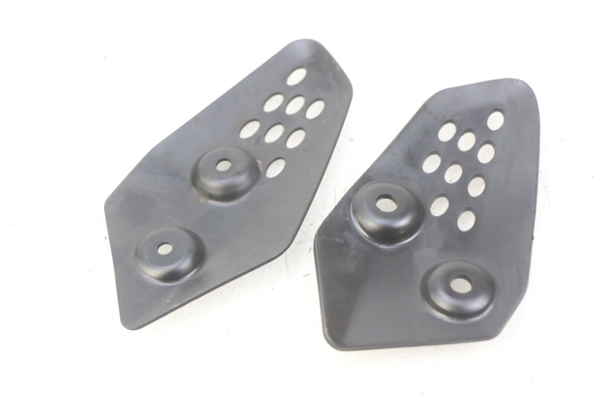 photo de CONEXIÓN DEL ESCALÓN YAMAHA MT-07 MT07 700 (2018 - 2020) - Detalle de la pieza