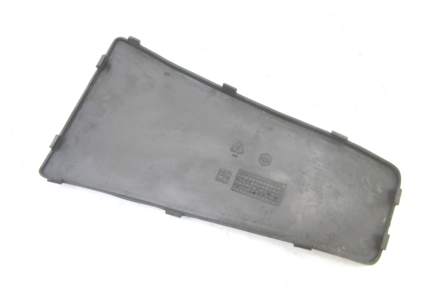 photo de CONEXIÓN DEL ESCALÓN PIAGGIO VESPA S 2T 50 (2007 - 2014) - Primer plano técnico