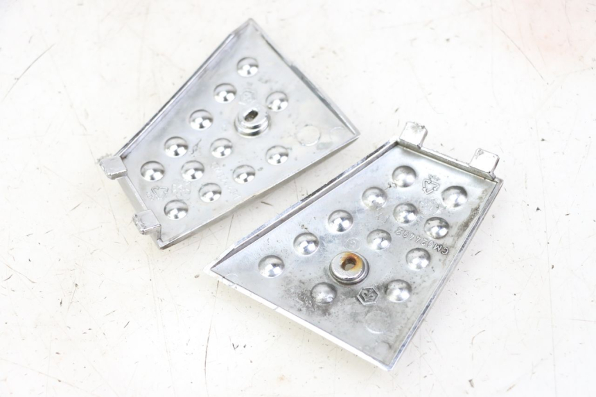 photo de CONEXIÓN DEL ESCALÓN PIAGGIO X8 125 (2004 - 2007) - Detalle de la pieza