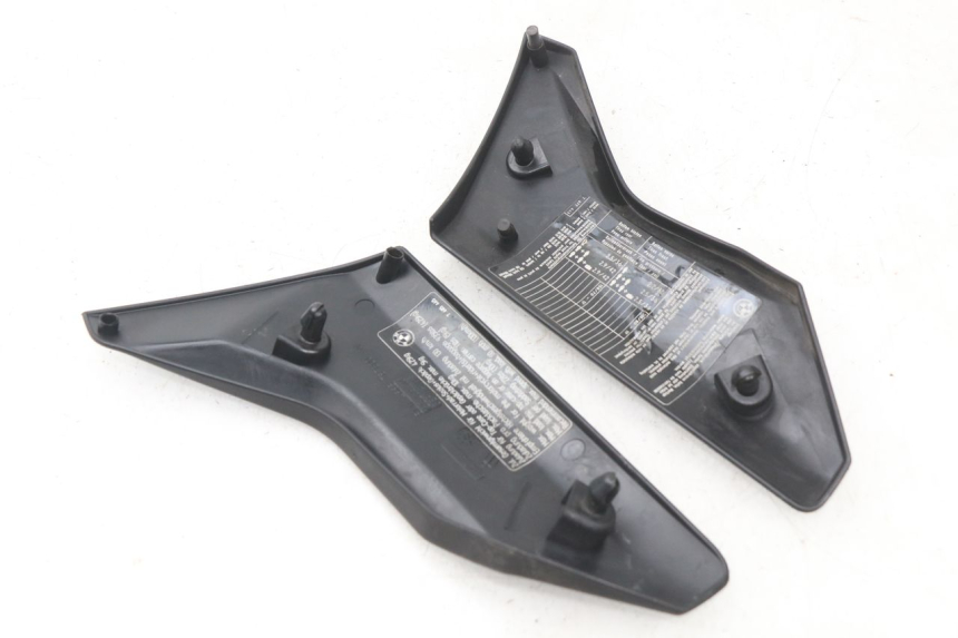 photo de TAPA REPOSAPIES CONEXION BMW R GS 1200 (2005 - 2007) - Detalle de la pieza