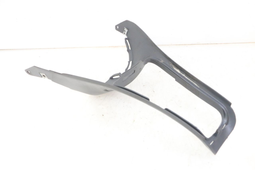 photo de TAPA REPOSAPIES CONEXION APRILIA RALLY AC 50 (1995 - 2004) - Detalle de la pieza