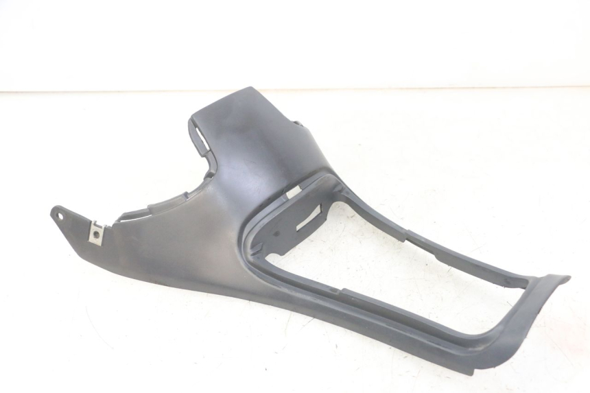 photo de TAPA REPOSAPIES CONEXION APRILIA RALLY AC 50 (1995 - 2004) - Primer plano técnico