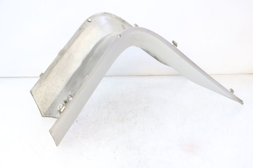 photo de TAPA REPOSAPIES CONEXION PEUGEOT SATELIS 125 (2006 - 2009) - Inspección visual detallada