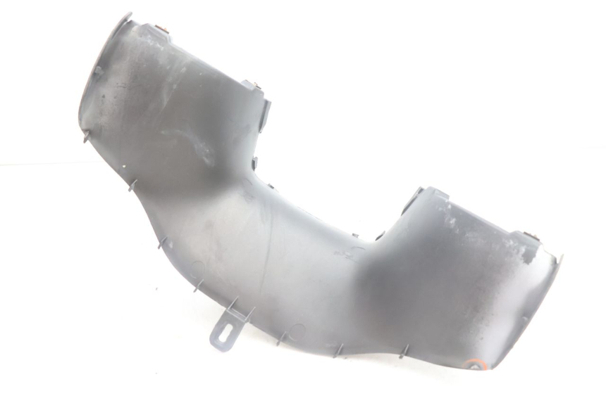 photo de TAPA REPOSAPIES CONEXION APRILIA SCARABEO GT 125 (1999 - 2007) - Recambio usado revisado