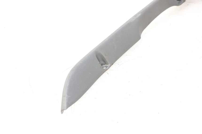 photo de TAPA REPOSAPIES CONEXION HONDA ST PAN EUROPEAN 1100 (1990 - 2002) - Marcados y referencias originales