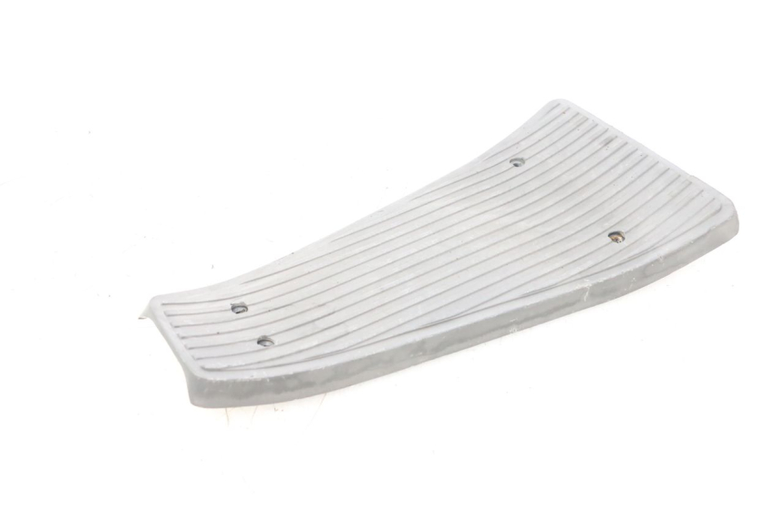photo de TAPA REPOSAPIES CONEXION PIAGGIO VESPA PK FL 2T 50 (1990 - 1996) - Primer plano técnico