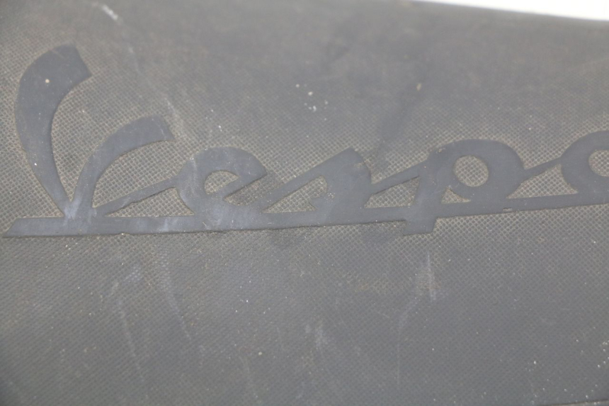 photo de CONEXIÓN DEL ESCALÓN PIAGGIO VESPA PRIMAVERA 2T 50 (2013 - 2018) - Primer plano técnico