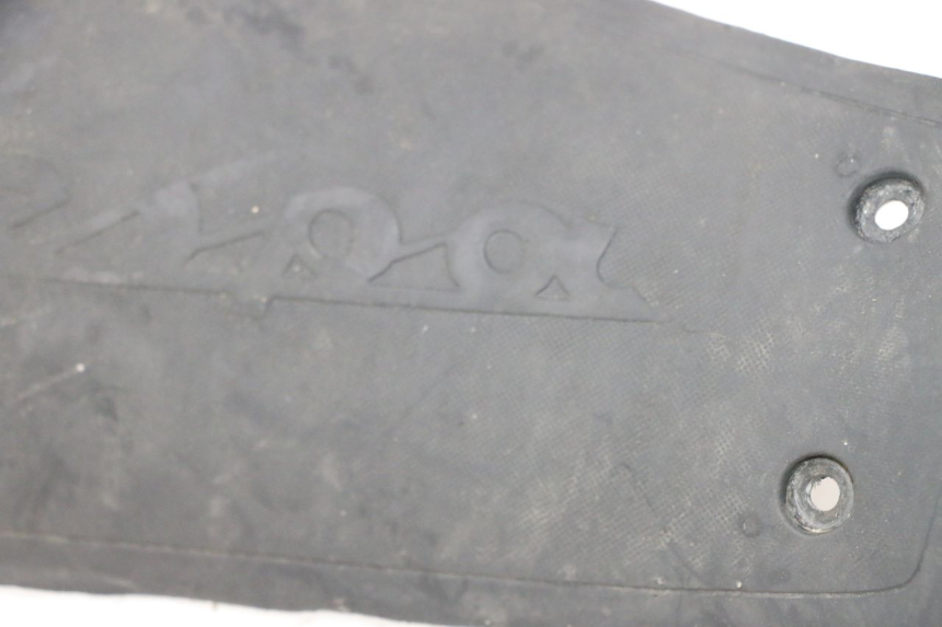 photo de CONEXIÓN DEL ESCALÓN PIAGGIO VESPA PRIMAVERA 2T 50 (2013 - 2018) - Detalles de los puntos de fijación
