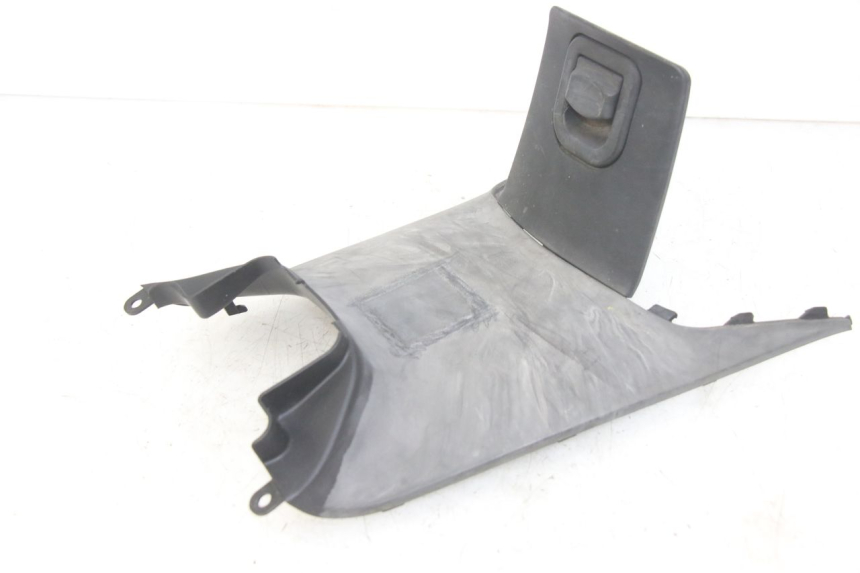 photo de TAPA REPOSAPIES CONEXION KYMCO X-CITING XCITING 400 (2014 - 2018) - Primer plano técnico