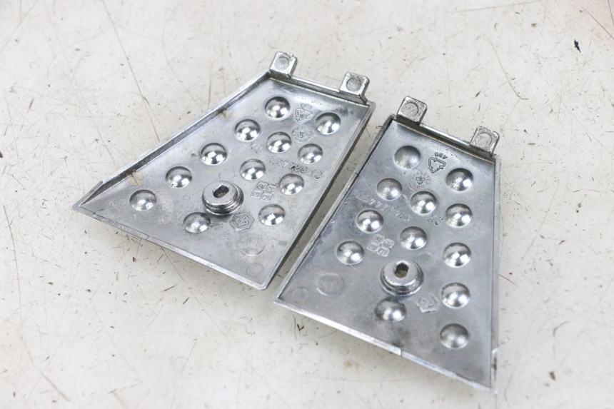 photo de CONEXIÓN DEL ESCALÓN PIAGGIO X8 125 (2004 - 2007) - Zoom estado de uso