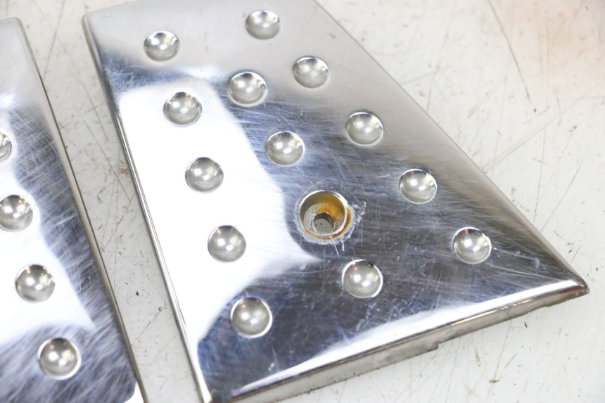 photo de CONEXIÓN DEL ESCALÓN PIAGGIO X8 125 (2004 - 2007) - Primer plano técnico