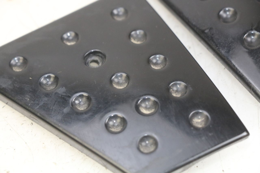 photo de JUNTA DE PLATAFORMA PIAGGIO XEVO - X EVO 125 (2007 - 2017) - Otra perspectiva