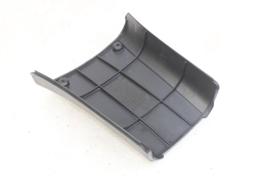 photo de CONEXIÓN DEL ESCALÓN YIYING YY125T 125 (2006 - 2014) - Detalle de la pieza